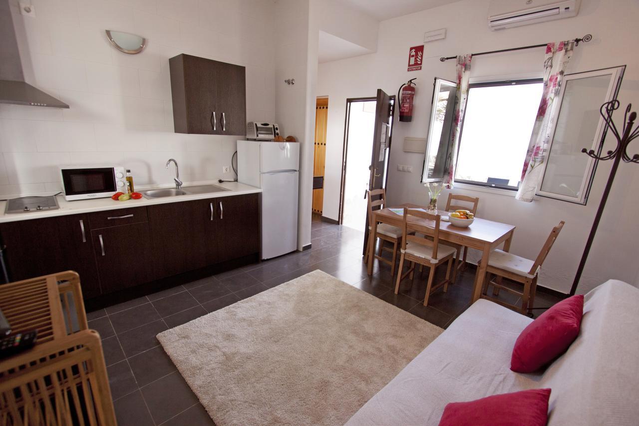 Apartamentos Puerta Sierra Puerto Serrano Exterior foto